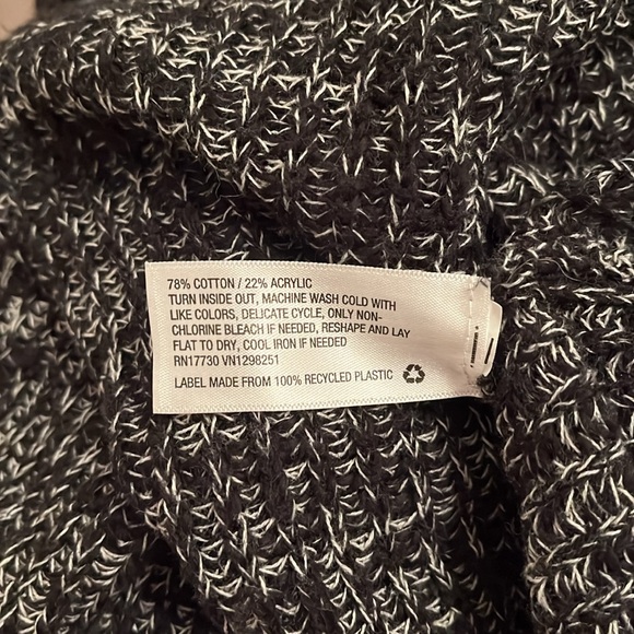 Mossimo Supply Co. Black and White Cardigan Sz M - Picture 6 of 6